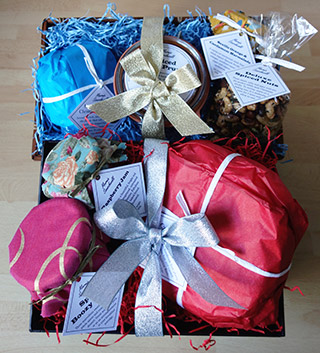 Gorgeous made-to-order gluten-free hampers, brimming with luscious gluten-free goodies